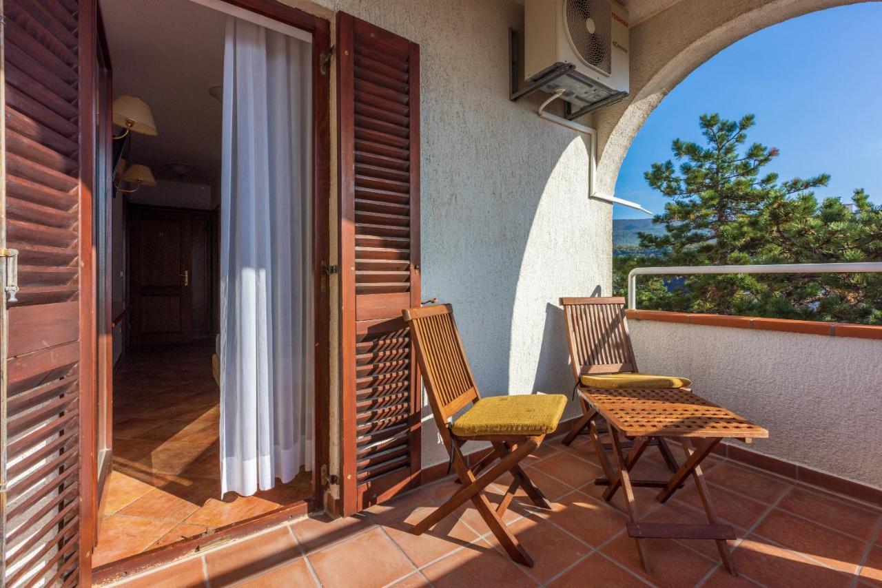 Guest House Agava Crikvenica Exterior foto